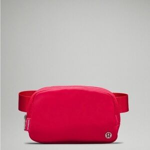 LULULEMON EVERYWHERE BELT BAG 1L